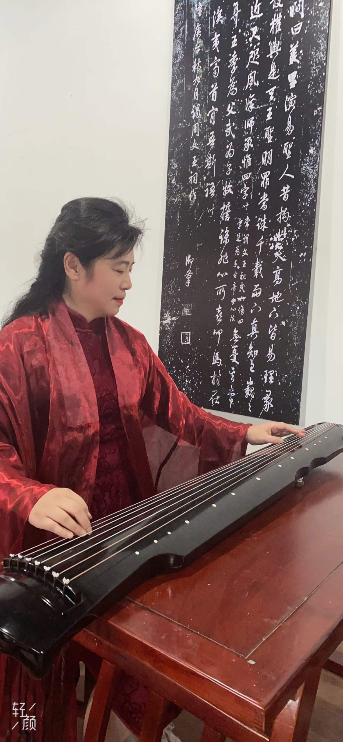 参加纪念中国古琴艺术列入世界非遗名录暨古琴广陵派一代宗师梅日强逝世二十周年古琴音乐会-1-李建英