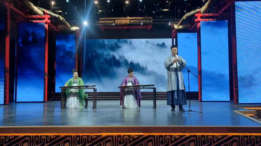 参加安阳殷墟考古文旅小镇惠民文艺演出-6-李建英