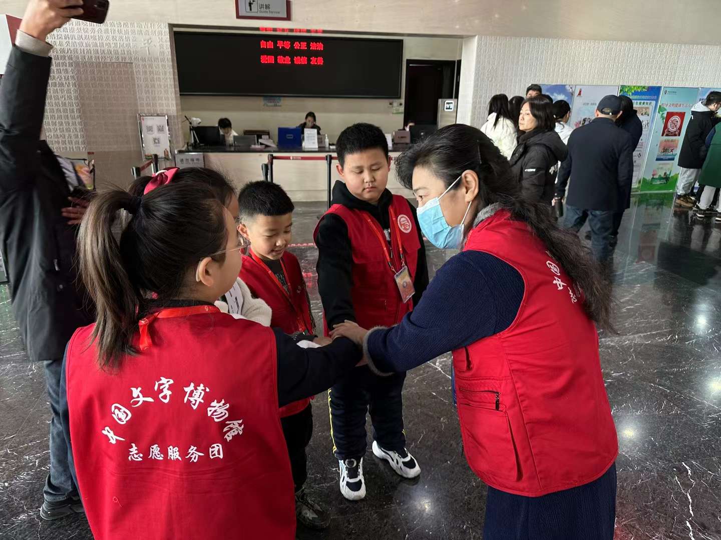 文字博物馆志愿者-13-李建英