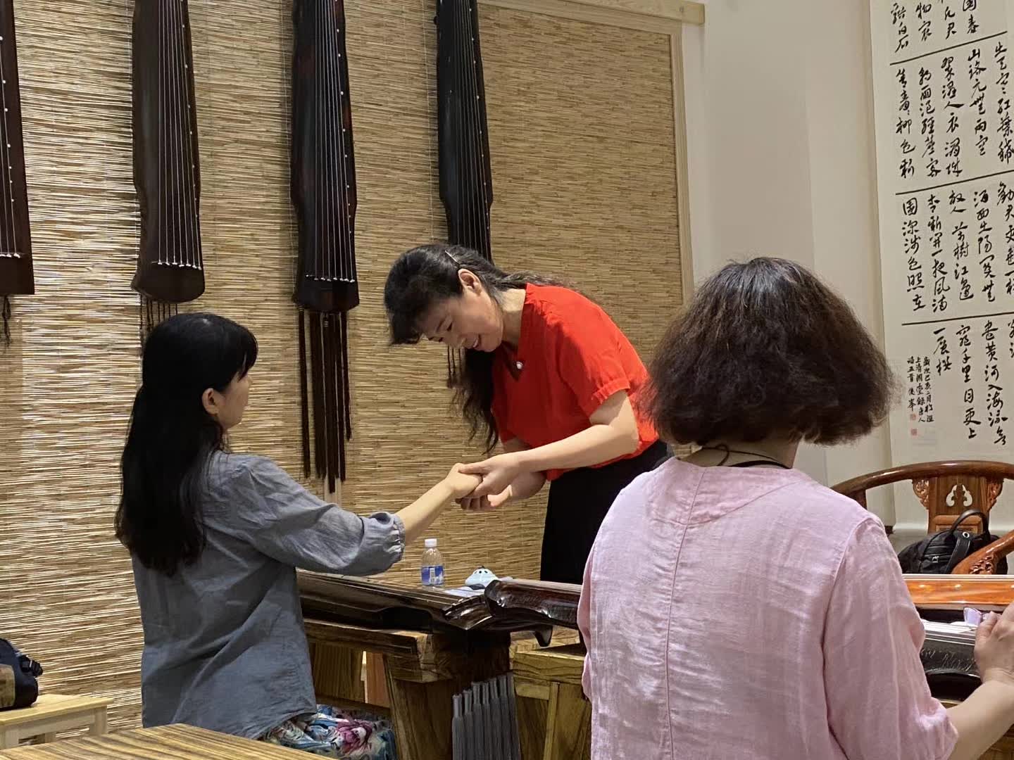 参加德音·左琴右书文化沙龙演出-4-李建英