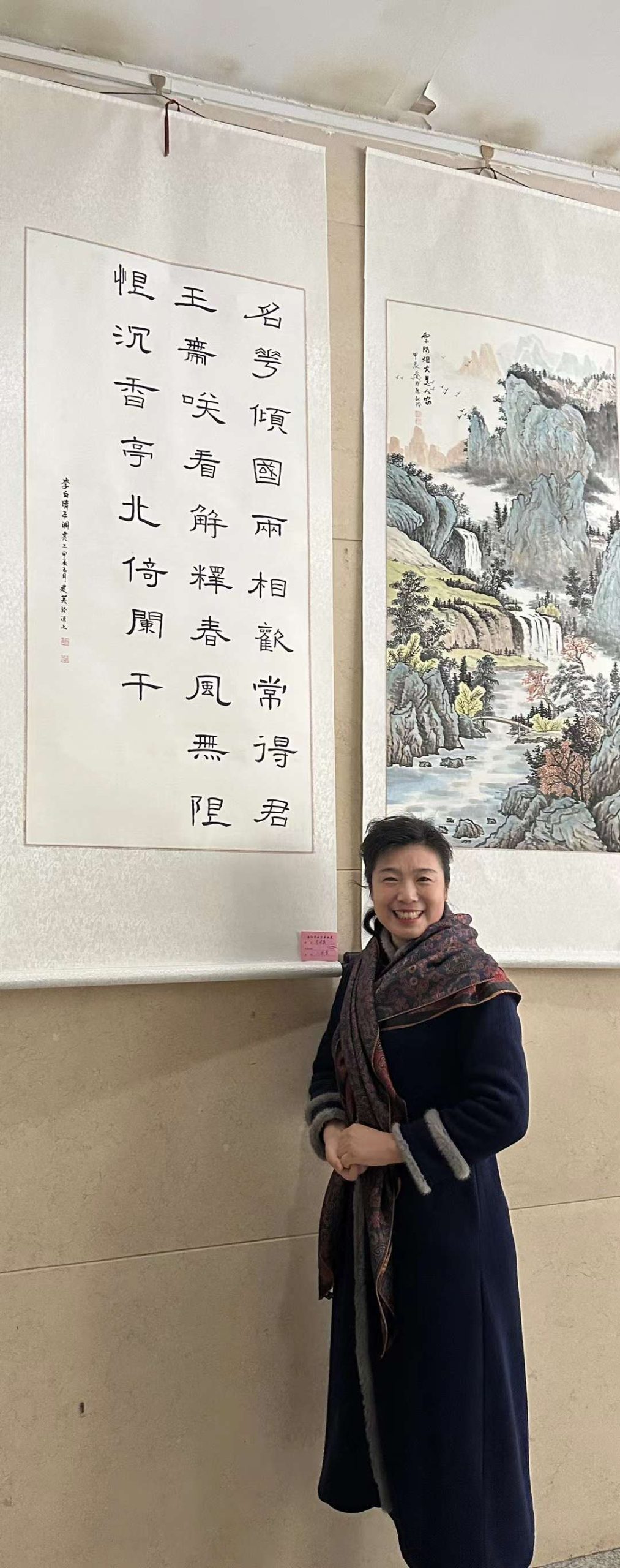 在安阳博物馆巾帼秀丹青女子书画展开展-2-李建英