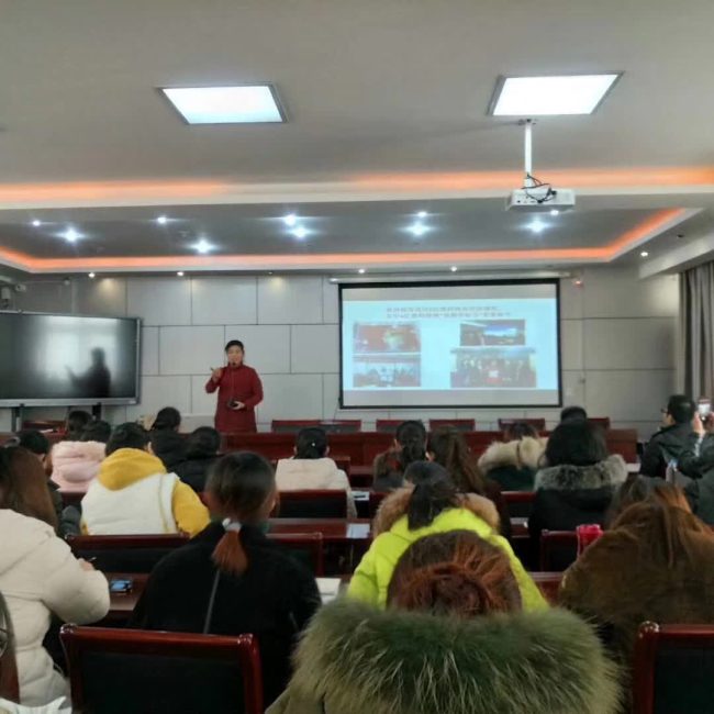 英语教研-11-李建英