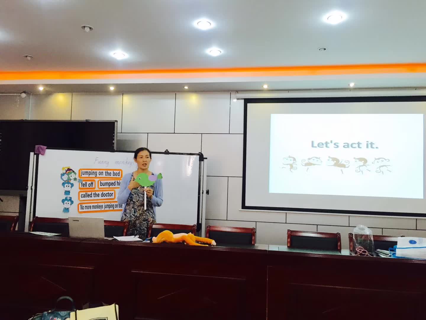 为河南省小学英语教师技能大赛安阳选手提供支持-5-李建英