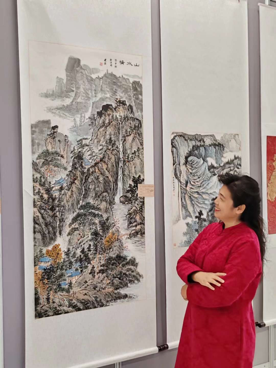 在安阳文体中心新美术馆第四届群众美术书法优秀作品展首次开展-8-李建英