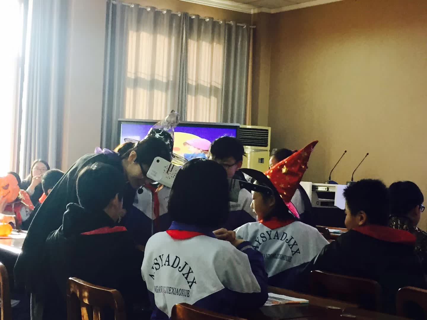 担任河南省第十届小学英语优质课安阳选拔赛评委-7-李建英