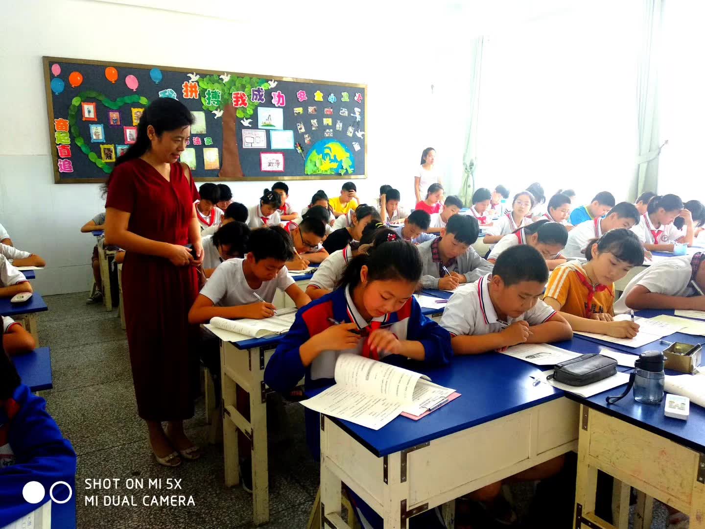 十多年英语考试命卷工作每次都准确无误完成-6-李建英